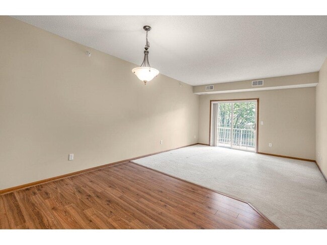 Photo - 114200 Hundertmark Rd W Unit 110