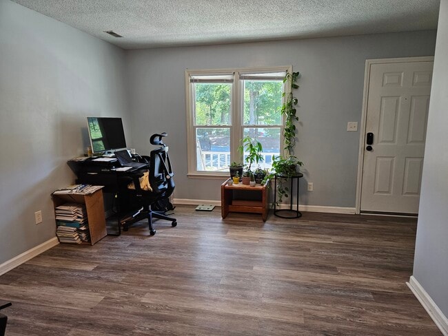 Photo - 117 Forest Oaks Dr