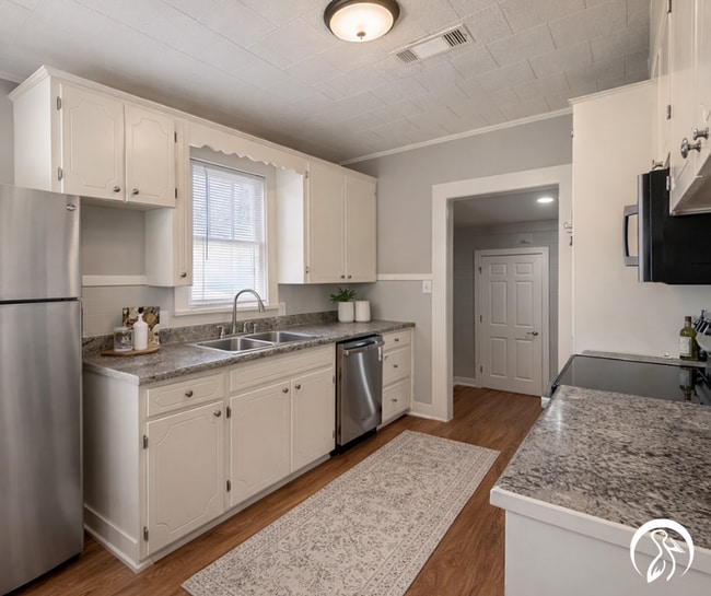 Photo - Spacious and Convenient