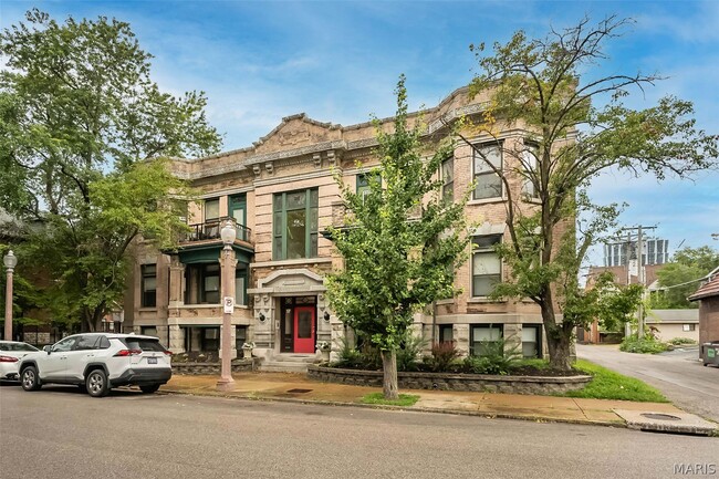 Building Photo - 19 N Taylor Ave Unit 2N