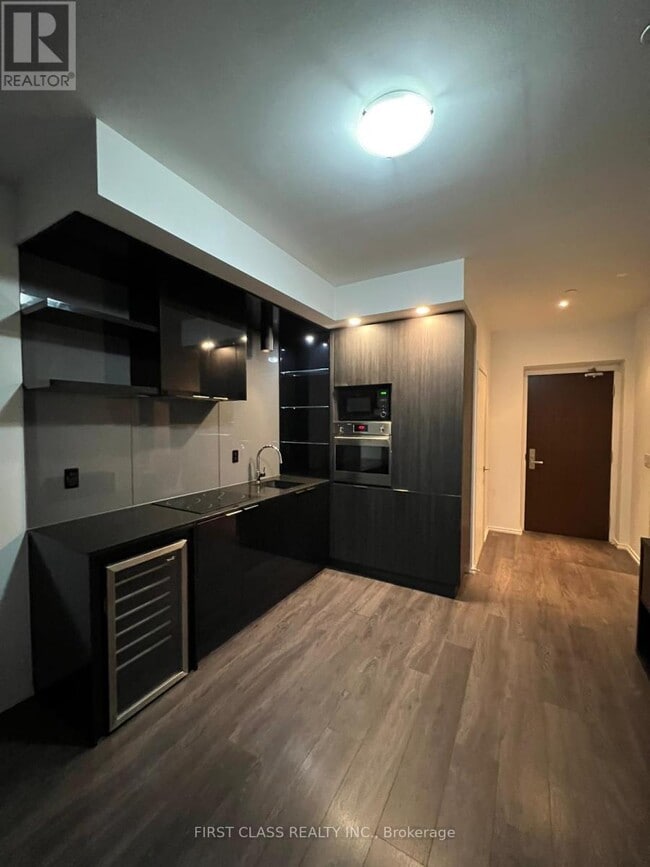 70 Temperance St Unit 908