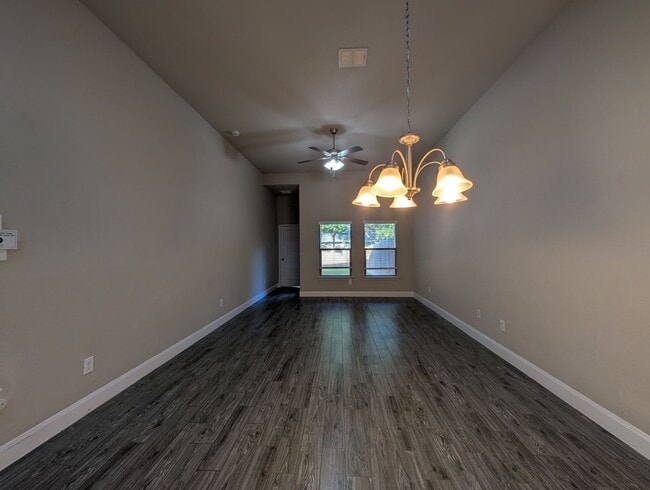 Photo - 1209 Old FM 306