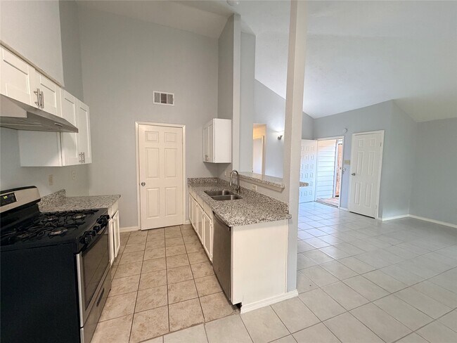 Photo - 5102 Beaverhill Dr