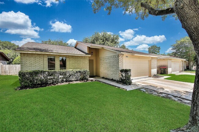 Building Photo - 9814 Appleridge Dr Rental