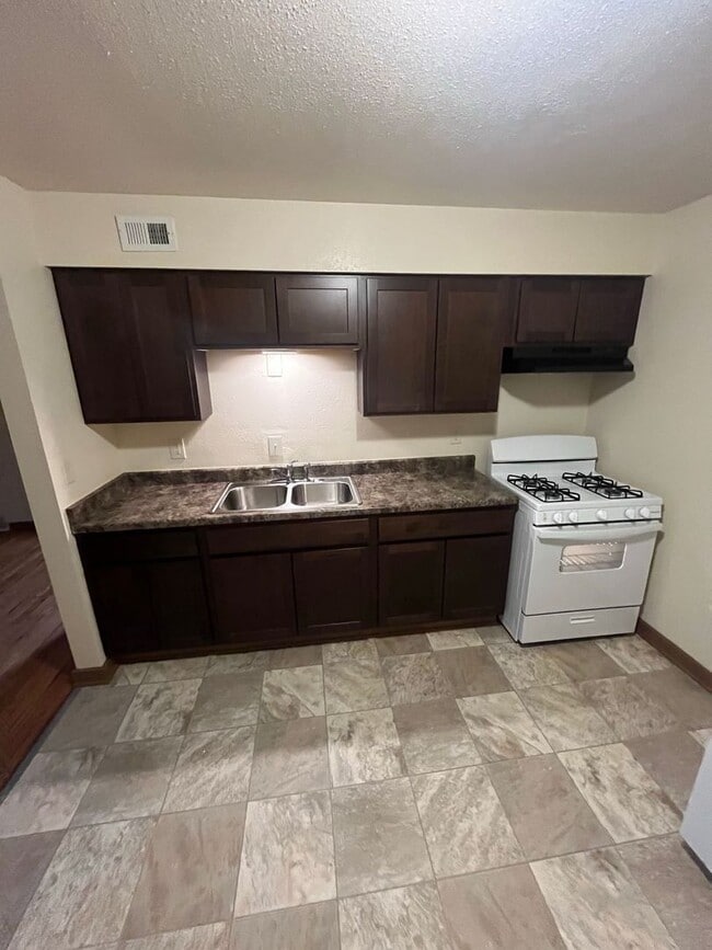 Photo - 7825 W Hampton Ave Unidad 7