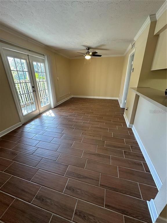 Photo - 435 Wymore Rd Unidad 106