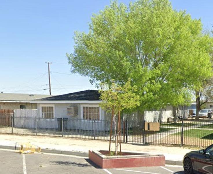 Photo - 2516 Diamond St