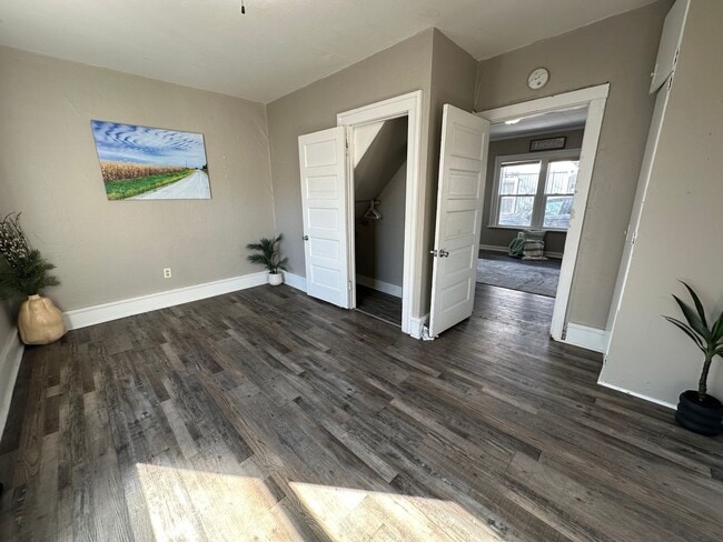 Photo - 3 bed, 1 bath home for rent in Waterloo
