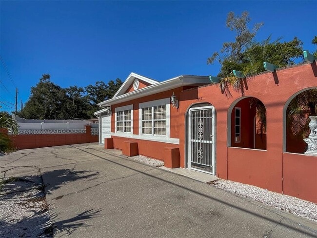 Photo - 3957 Proctor Rd