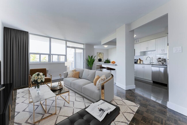 Photo - 195-210 5th Ave