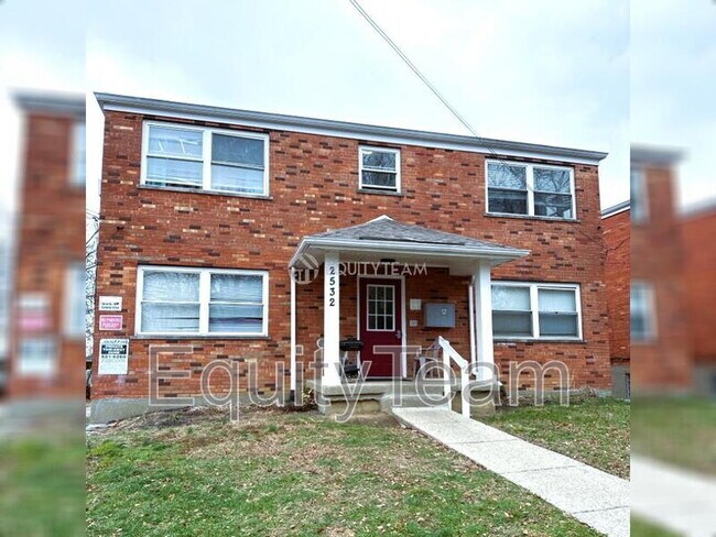 Building Photo - 2532 Flanigan Ct Unit Apt 4