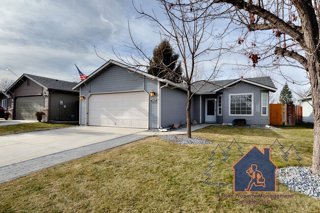 Photo - 1393 Caterpillar Ave N