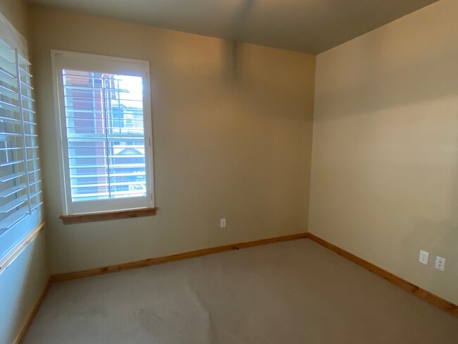 Photo - 4100 Mullan Rd