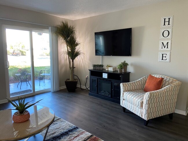 Photo - Contempo Lane