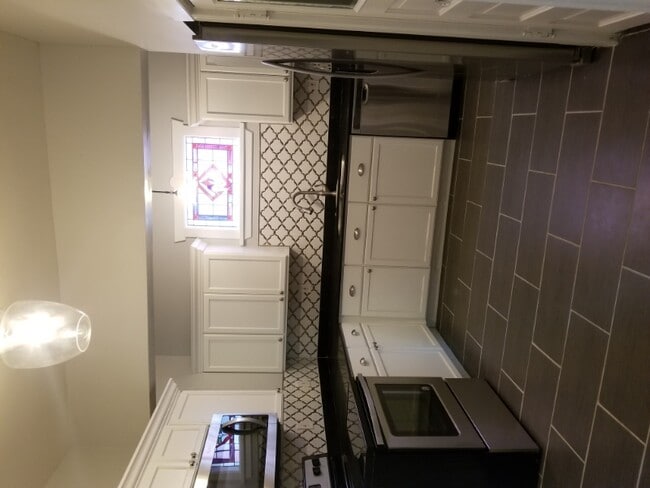 Photo - 900 E Park Ave