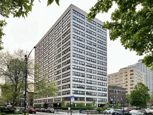 Building Photo - 4180 N Marine Dr Rental