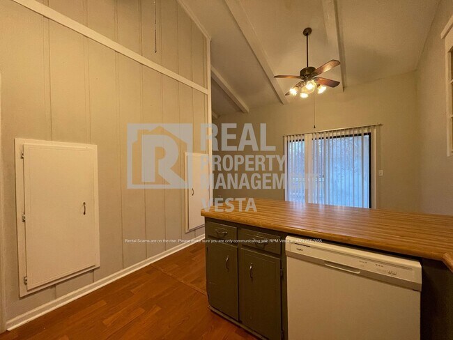 Photo - 1106 Ahwenasa Trail