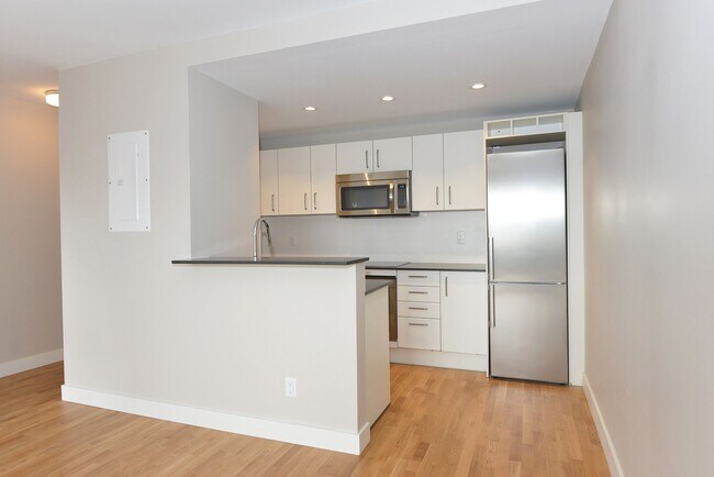 Photo - 111 Lawton Blvd Unit 609