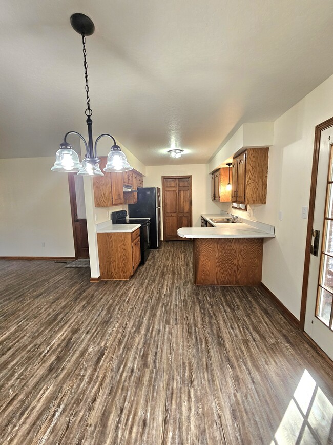 Photo - 1302 Stafford Dr