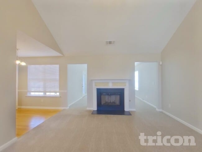 Photo - 269 Grover Turner Way