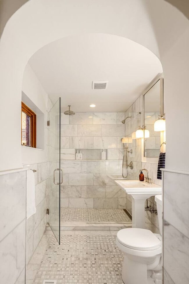 Photo - 1326 Broadway Unit ID1324946P