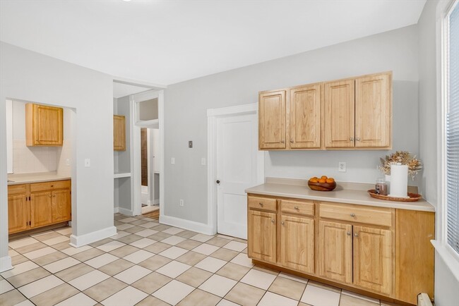 Building Photo - 109 Harrishof St Unit 1