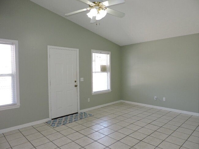 Photo - 5931 Pinetree Ave