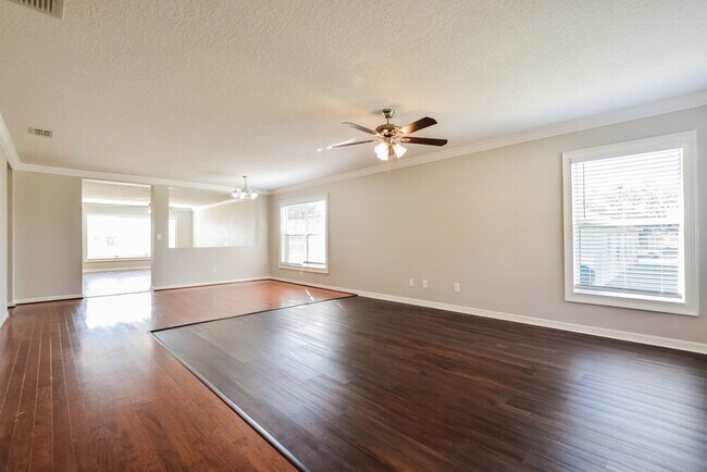 Photo - 4716 Barbados Loop