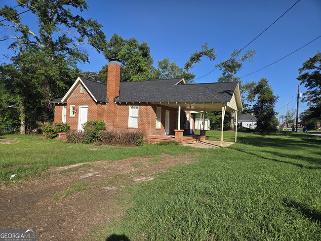 Building Photo - 701 Green St