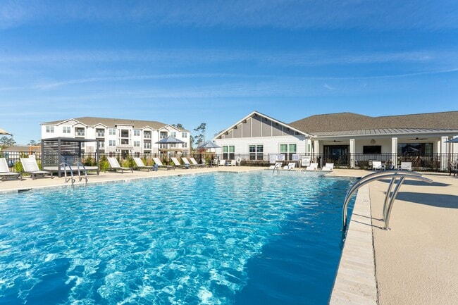 Photo - Hawthorne at Hampstead