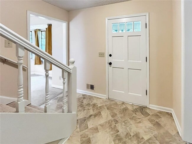 Photo - 2491 Annandale Dr