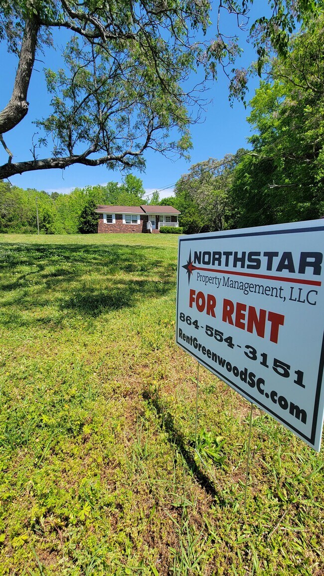 Photo - 107 Gregg Ct