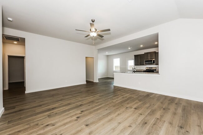 Photo - 313 Patton Ln