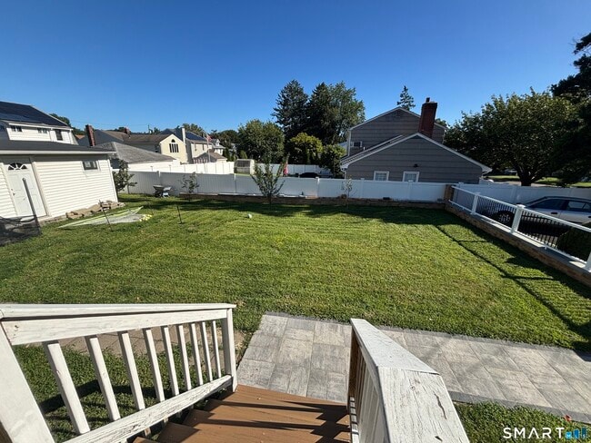 16-18-18 Hayes Dr