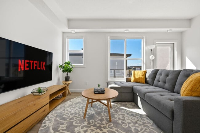 Building Photo - 2117-2181 81 St S W