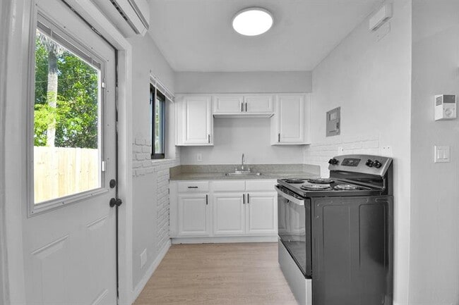 Photo - 6101 NW 9th Ct Unidad 2