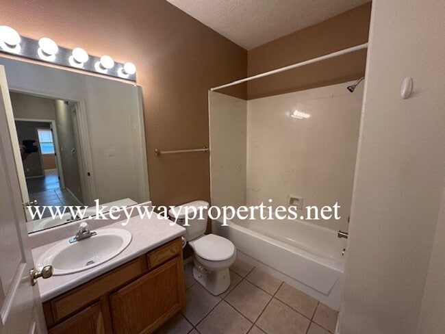 Photo - 10420 Gutierrez Rd NE Unit 10420 Gutierrez