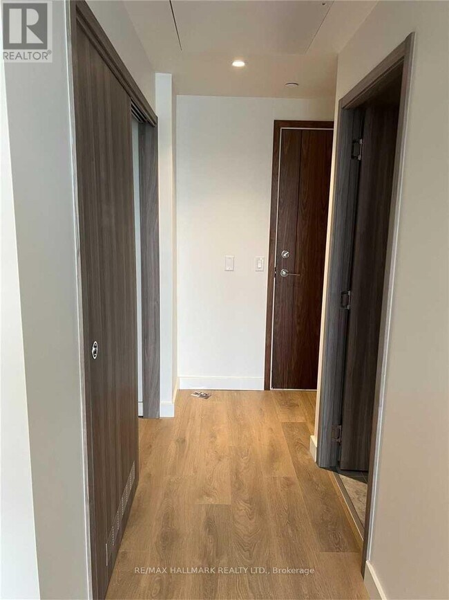 Photo - 95 McMahon Dr Unité 705