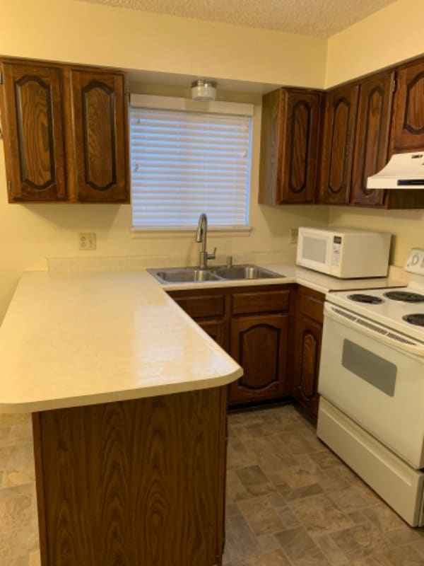 Photo - 755 River View Dr