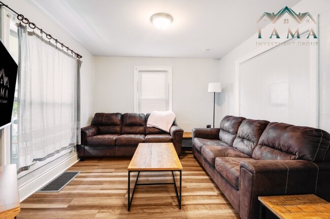 Photo - 116 Spruce St