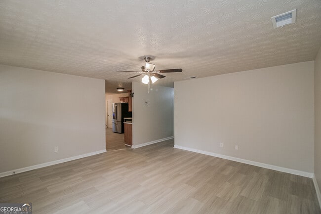 Photo - 5862 Homestead Cir