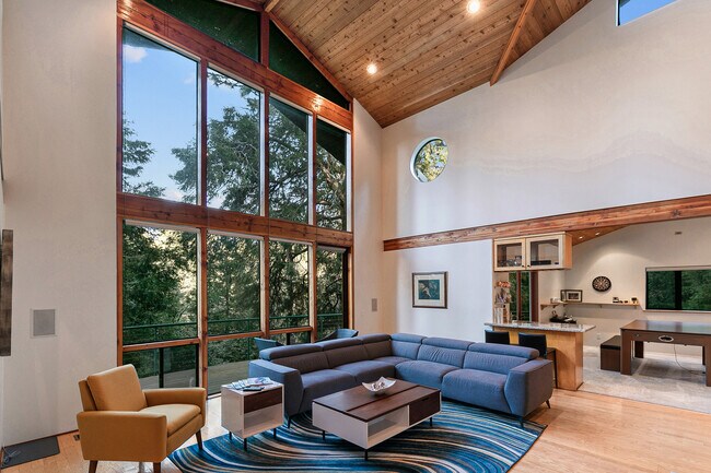 Photo - 23876 Lakeview Dr