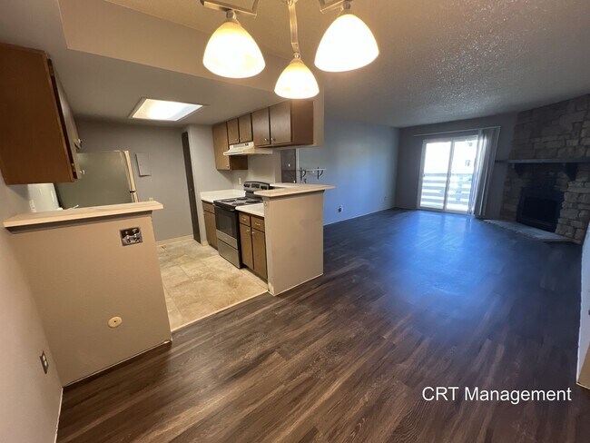 Photo - Spacious 2 Bed, 2 Bath Condo – Prime Lowry... Unit I-102