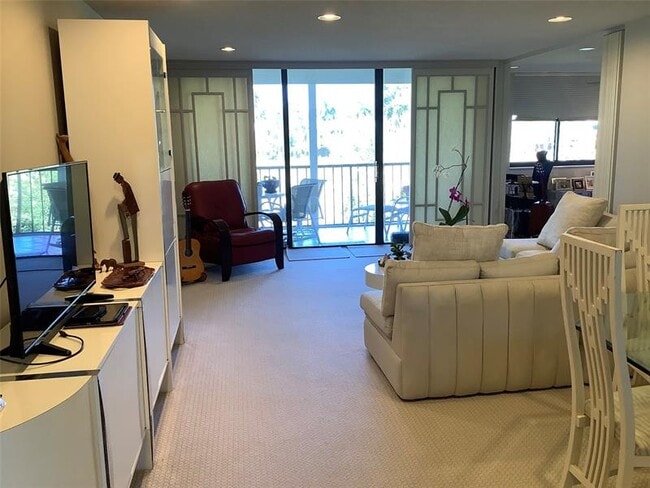 Photo - 4284 Deste Ct Unit 203