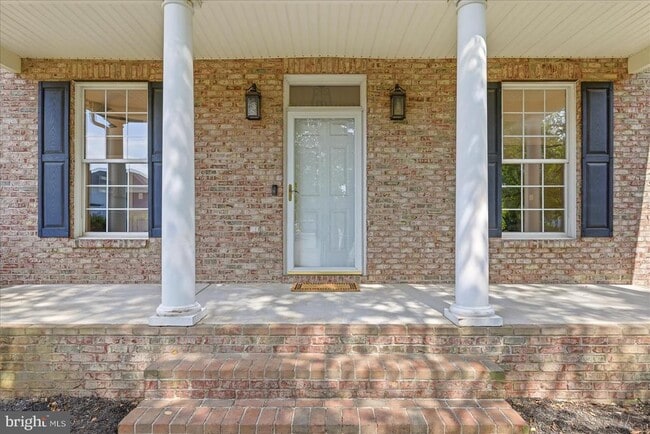 104 Bramble Ct
