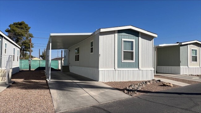 Building Photo - 1409 N French St