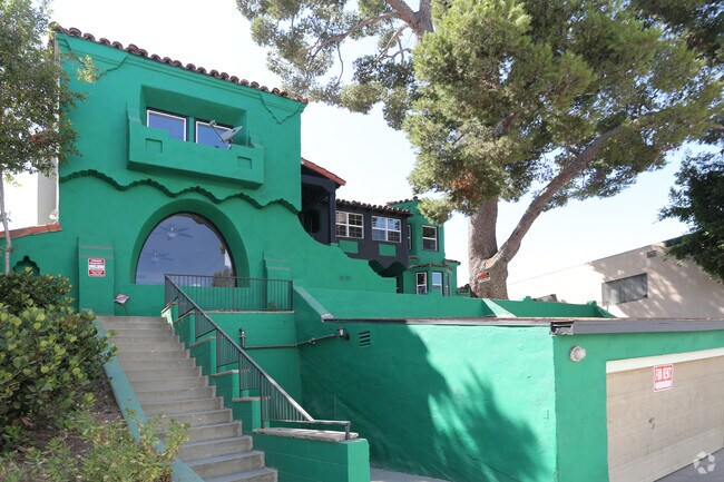 Photo - 11023 Strathmore Dr