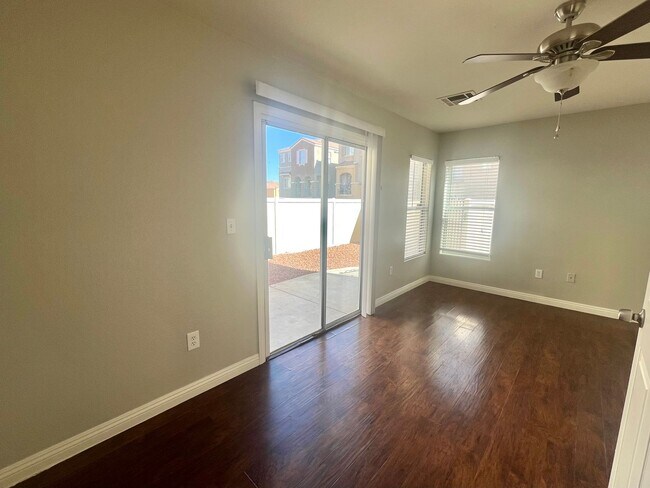 Photo - Spacious Tri-Level Home with 4 Bedrooms & ...