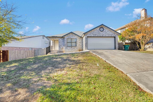 Beautifully Renovated 3-Bedroom, 2-Bathroo... - Beautifully Renovated 3-Bedroom, 2-Bathroo... House