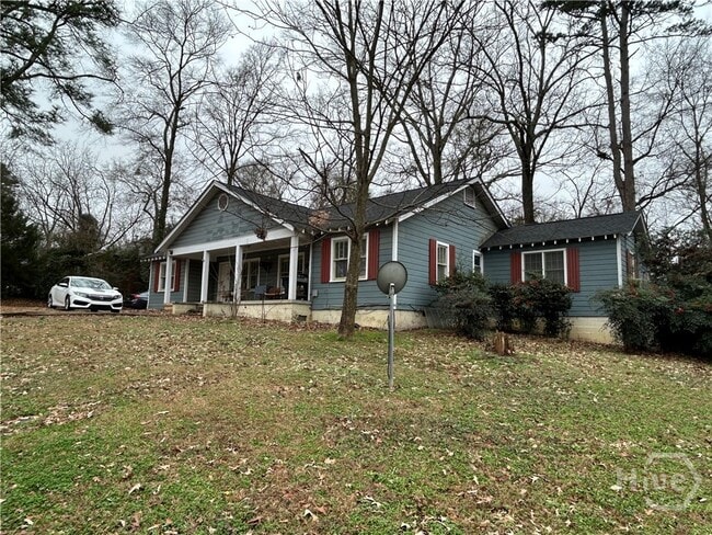 Building Photo - 396 Pinecrest Dr